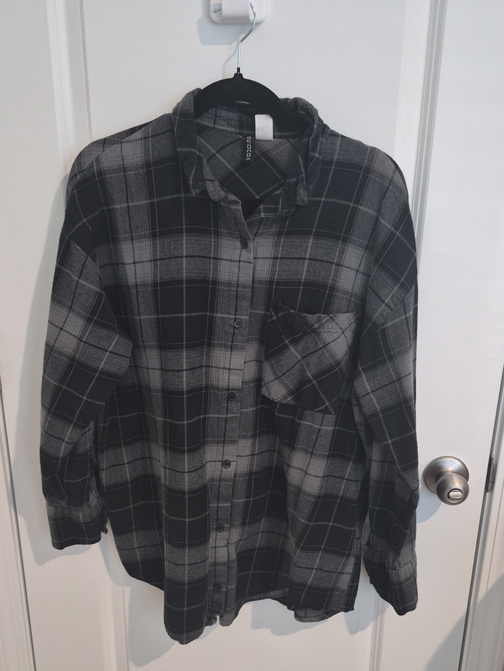Women Divided Plaid Button-Down Shirt in Black